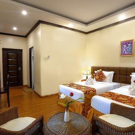 Virati Hotel Yangon Ngoại thất bức ảnh