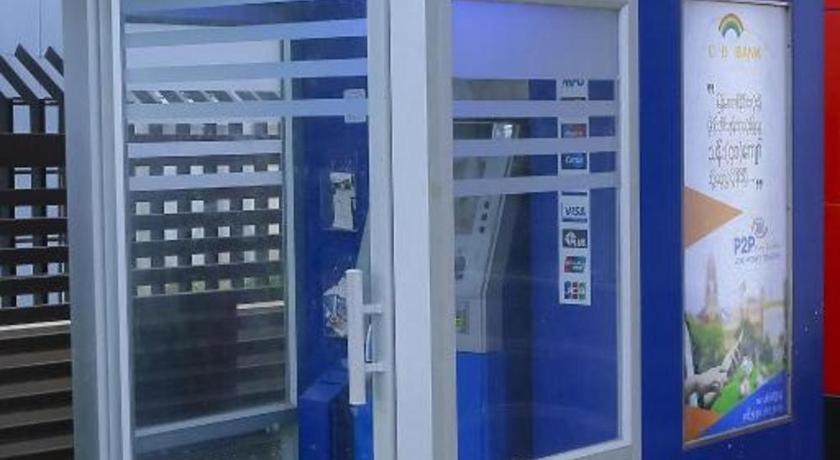 Virati Hotel Yangon Ngoại thất bức ảnh