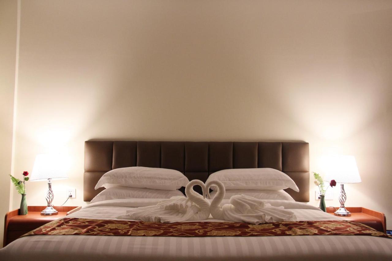 Virati Hotel Yangon Ngoại thất bức ảnh