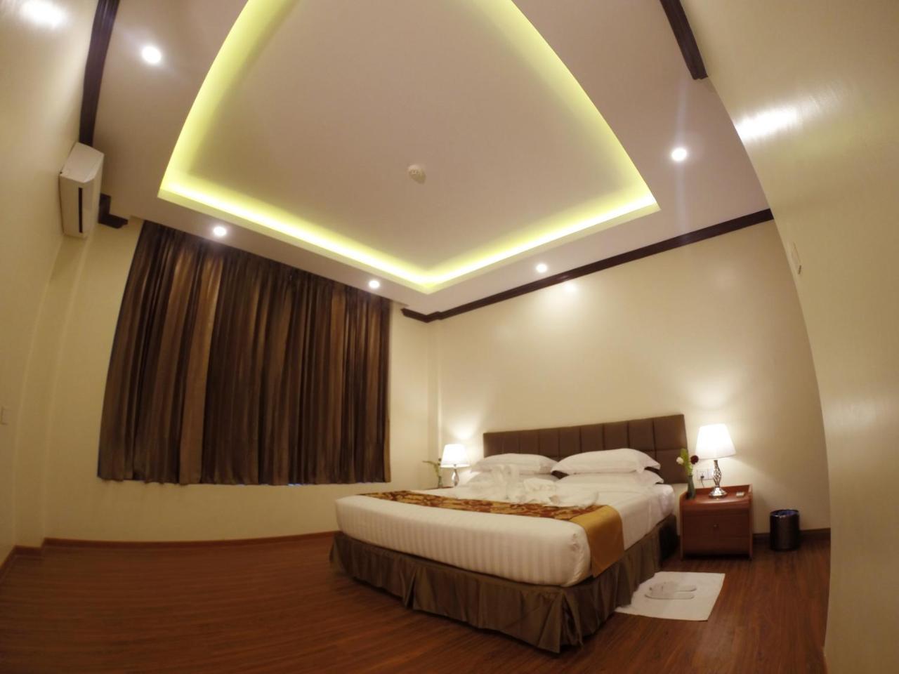 Virati Hotel Yangon Ngoại thất bức ảnh