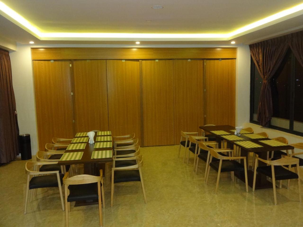 Virati Hotel Yangon Ngoại thất bức ảnh