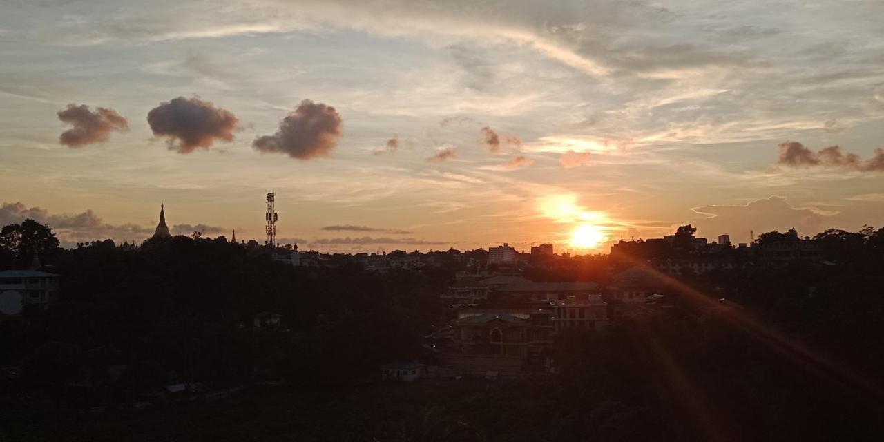Virati Hotel Yangon Ngoại thất bức ảnh