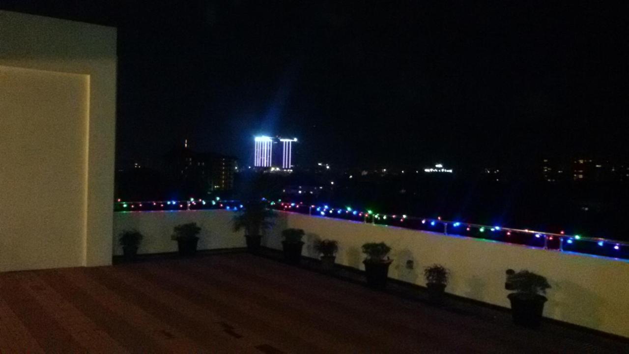 Virati Hotel Yangon Ngoại thất bức ảnh